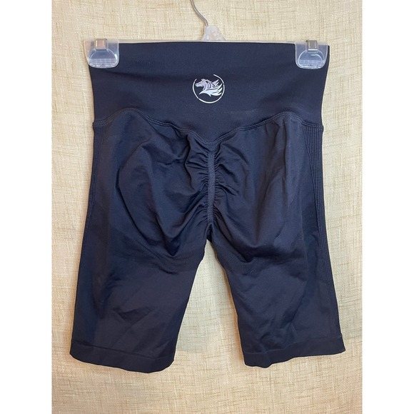 Figure 8 Fitness Scrunch Butt Lift High Waist Yoga Shorts Black M‎ - Picture 1 of 3